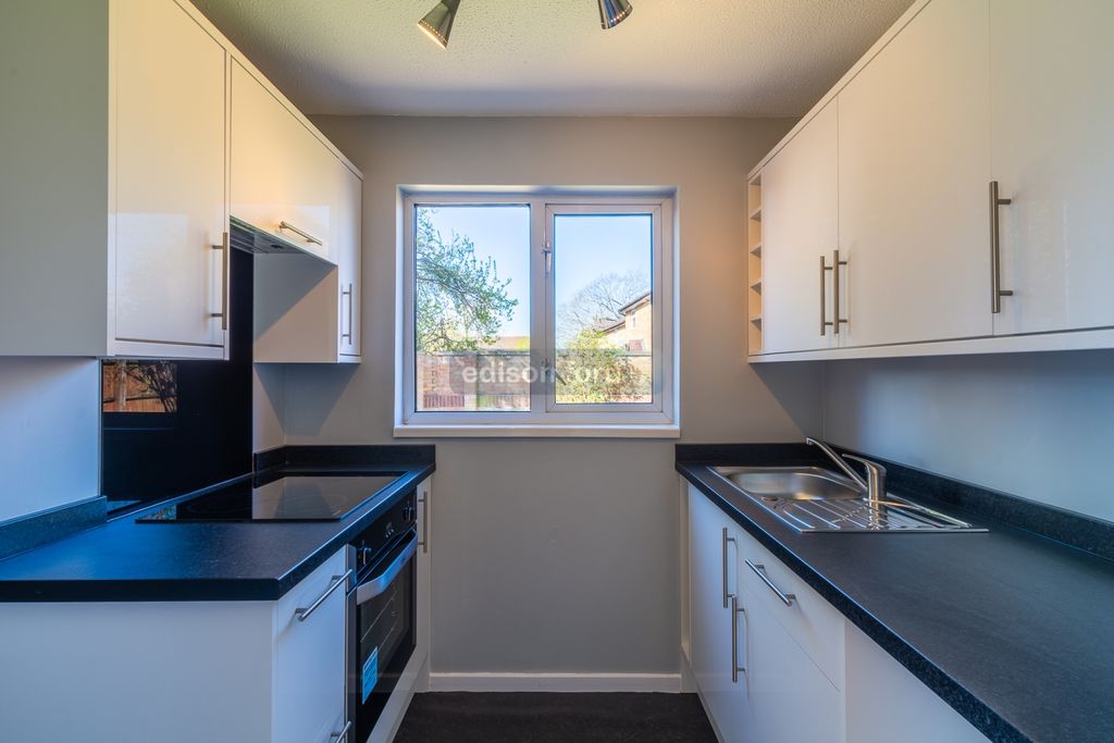 Property photo 2 of 12 Dsc_4917-Hdr