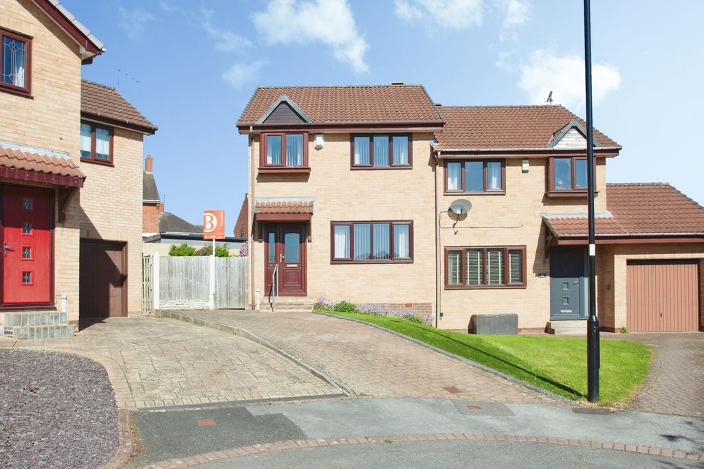 Property photo 1 of 17 Pbox-Img.Jpg