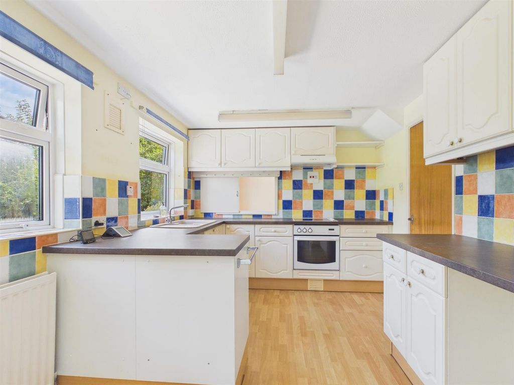 Property photo 2 of 23