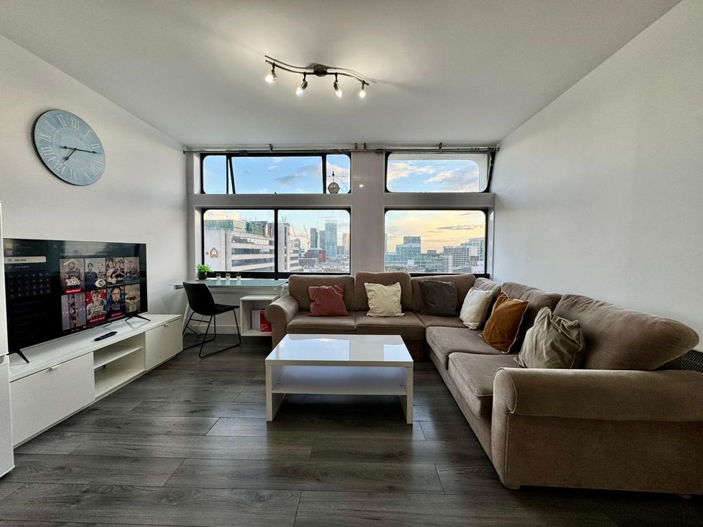 Property photo 1 of 8 Whatsapp Image 2025-12-15 At 4.11.23 Pm (4)