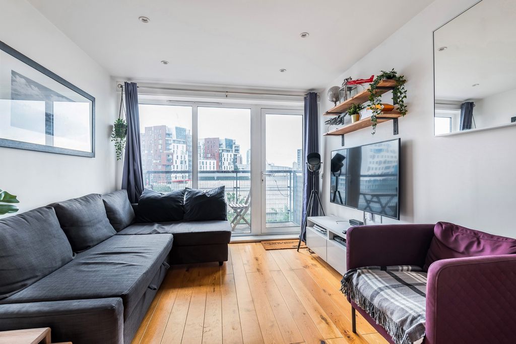 Property photo 1 of 11 768750 (1)