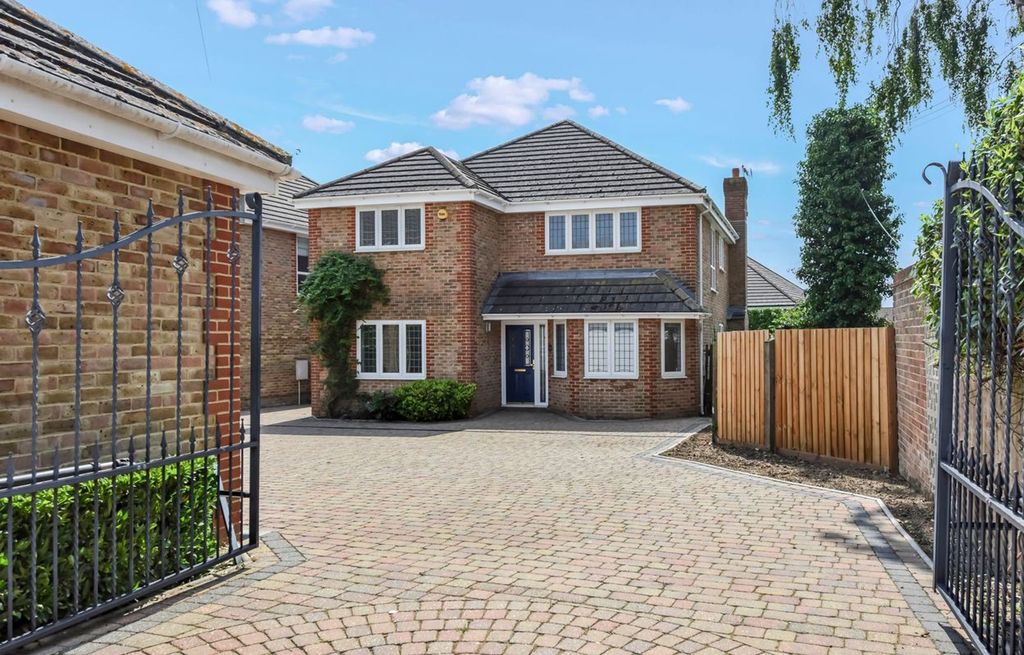 Property photo 1 of 23