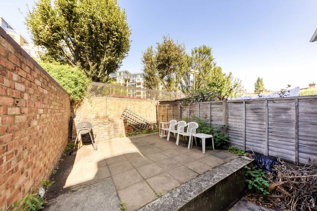 Property photo 3 of 6