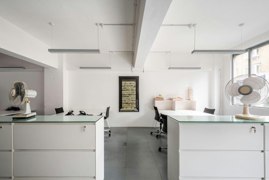 Property photo 3 of 9 Coate St 1-3 Gf - Low Res 8.Jpg