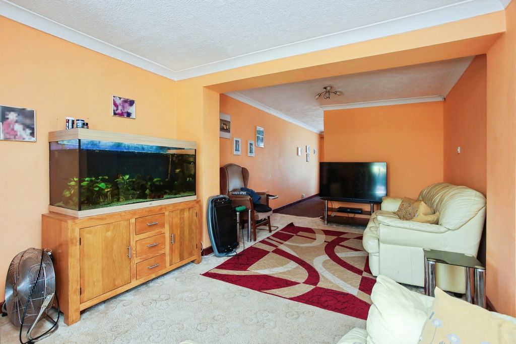 Property photo 2 of 20 Pbox-Img.Jpg