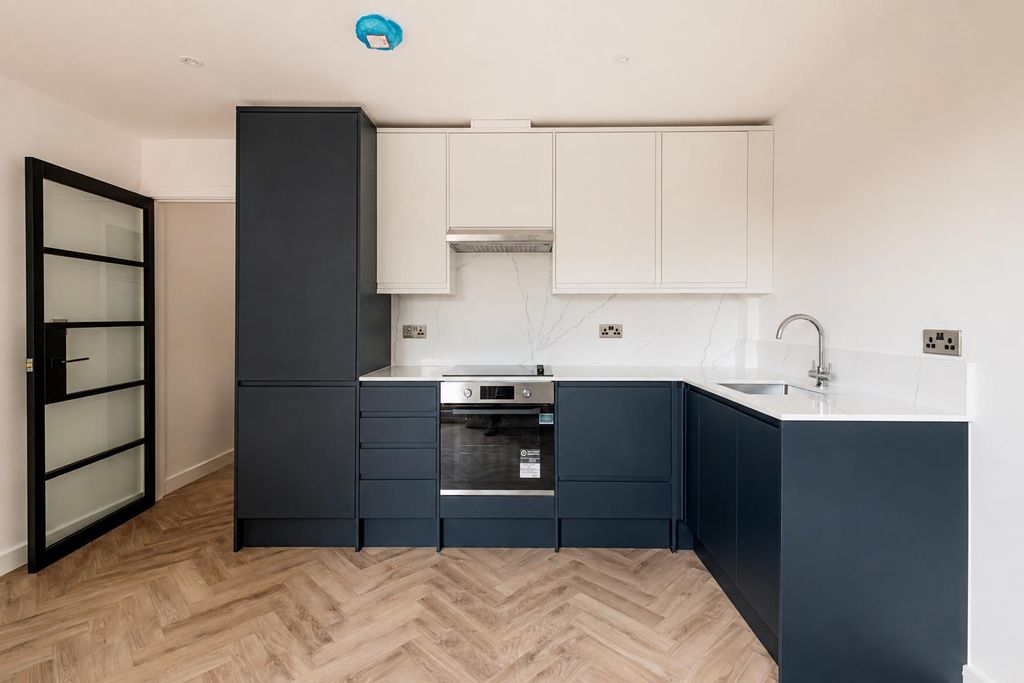 Property photo 3 of 10 Chatgpt Image Aug 3, 2026, 10_14_04 Am.Png