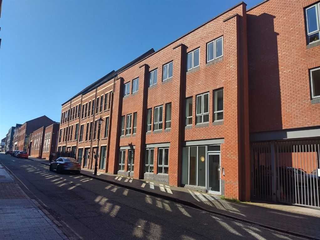 Property photo 1 of 6