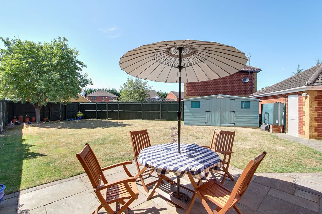 Property photo 3 of 31