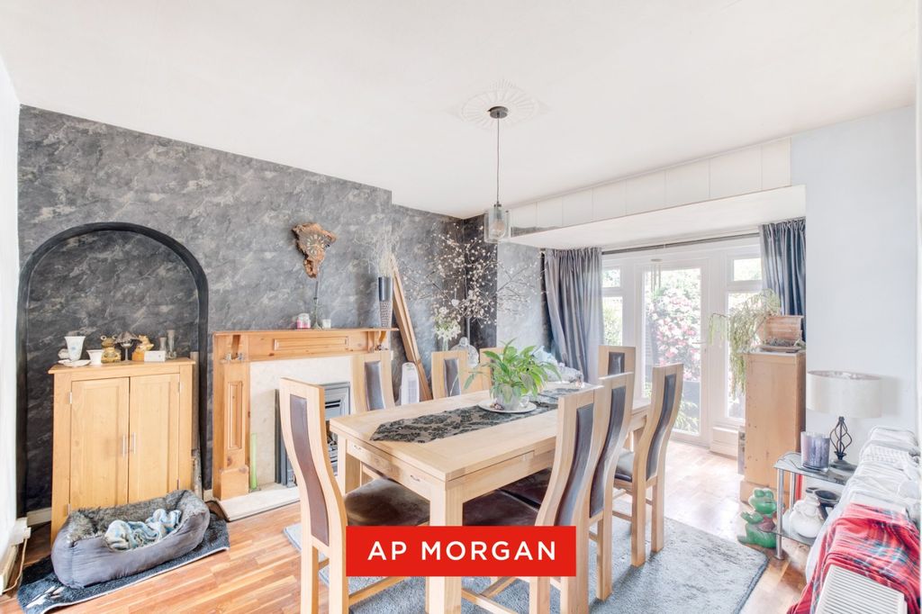 Property photo 3 of 16 Picture No. 04