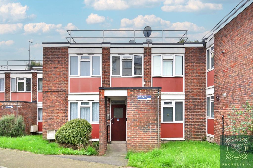 Property photo 1 of 10 External
