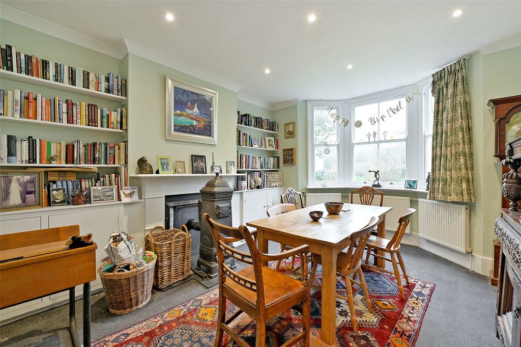 Property photo 3 of 18 Dining Room