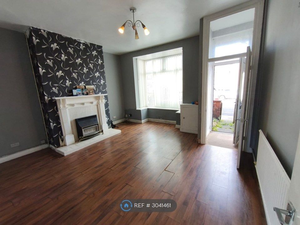 Property photo 2 of 7