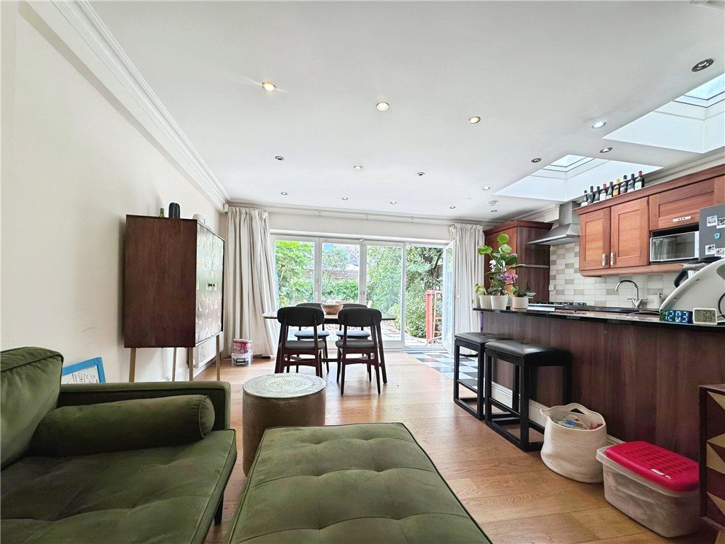 Property photo 2 of 10 Reception Room