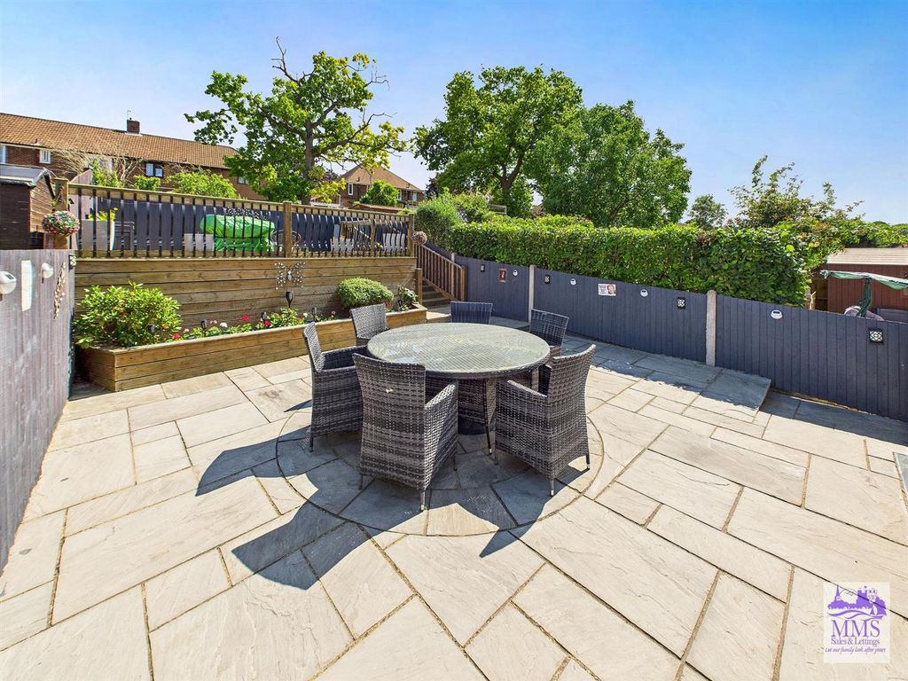 Property photo 2 of 26 Cam04098G0-Pr0064-Still015.Jpg