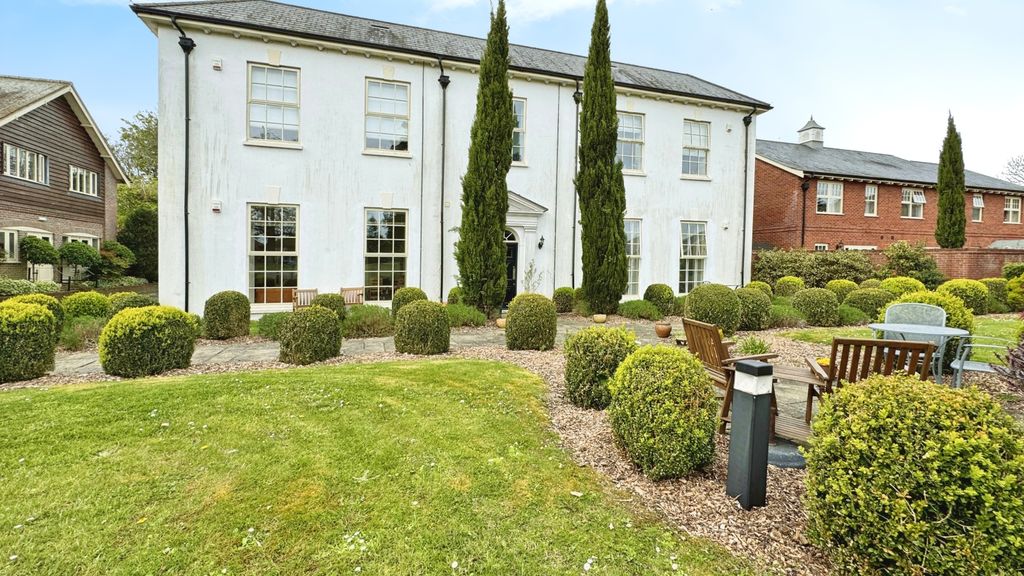 Property photo 2 of 18 Photography