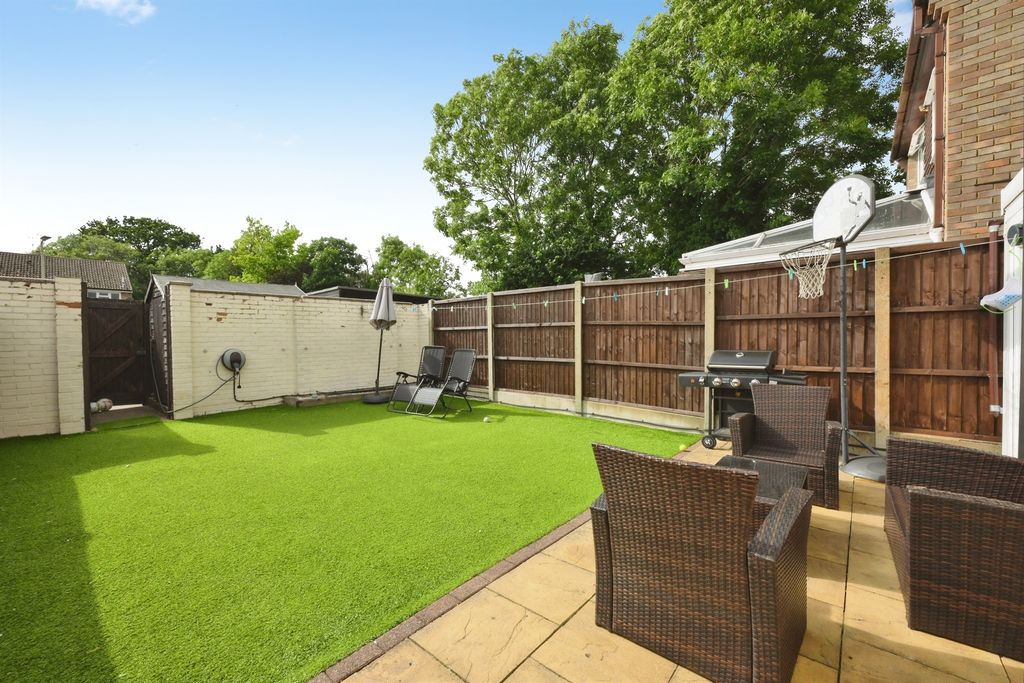 Property photo 3 of 16