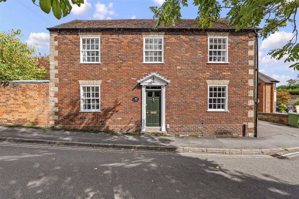 Property photo 1 of 32 P2127027.Jpg