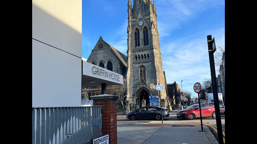 Property photo 2 of 9