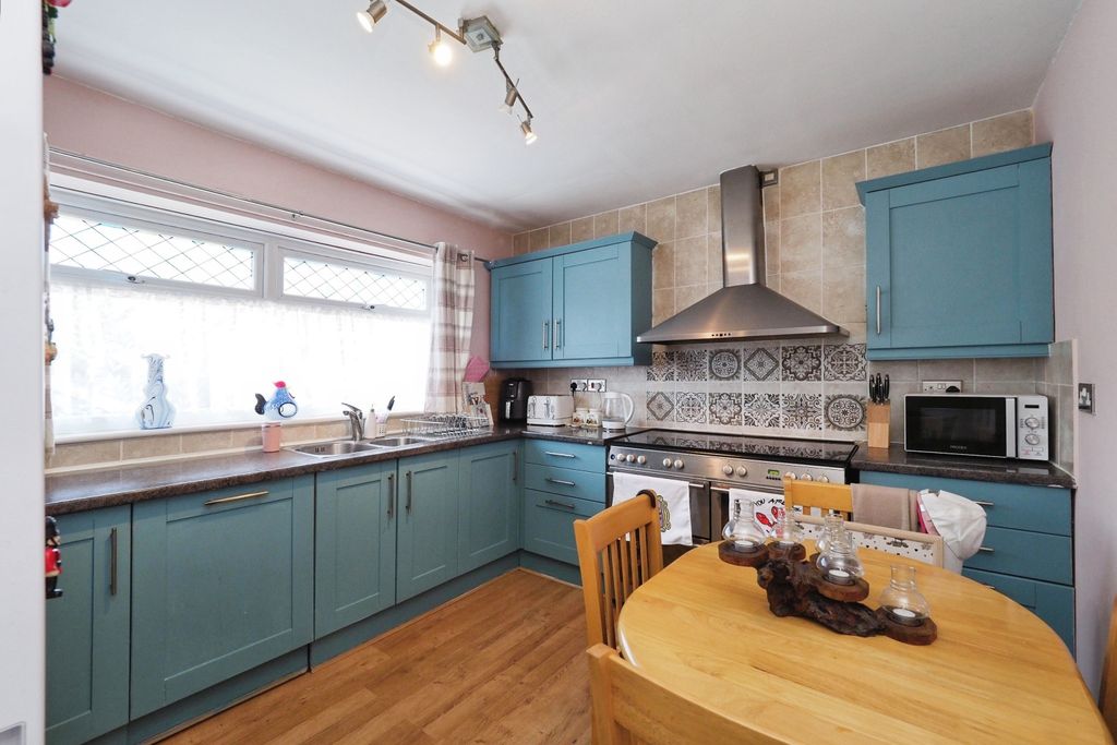 Property photo 2 of 19 Onp13169