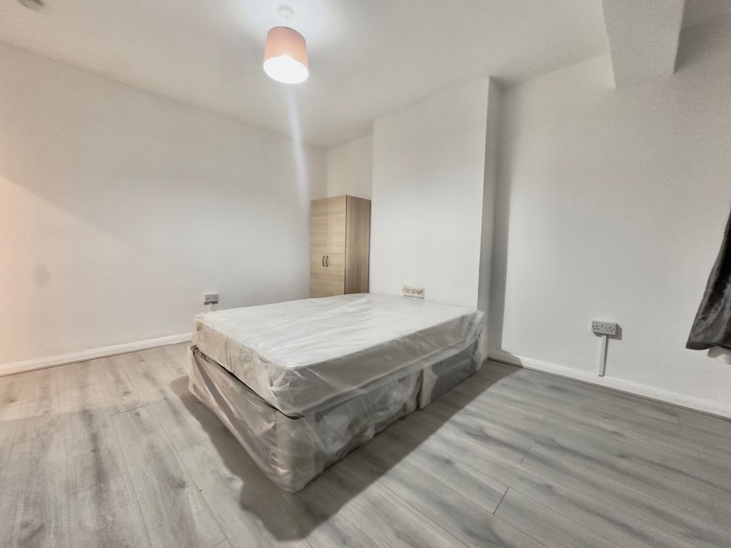 Property photo 2 of 5 Gallery