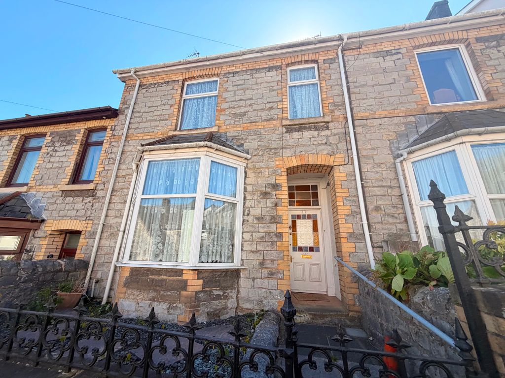 Property photo 2 of 29