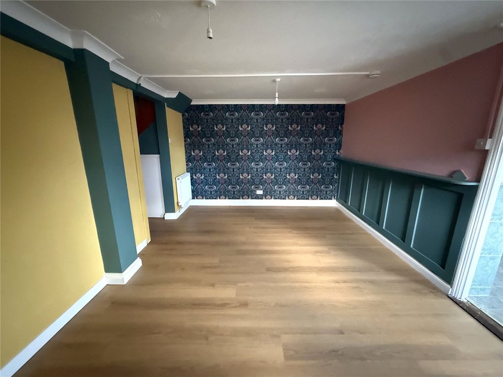 Property photo 2 of 10 Picture No. 80