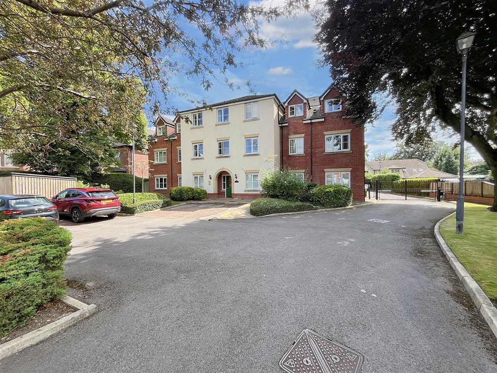 Property photo 1 of 27 Main Photo