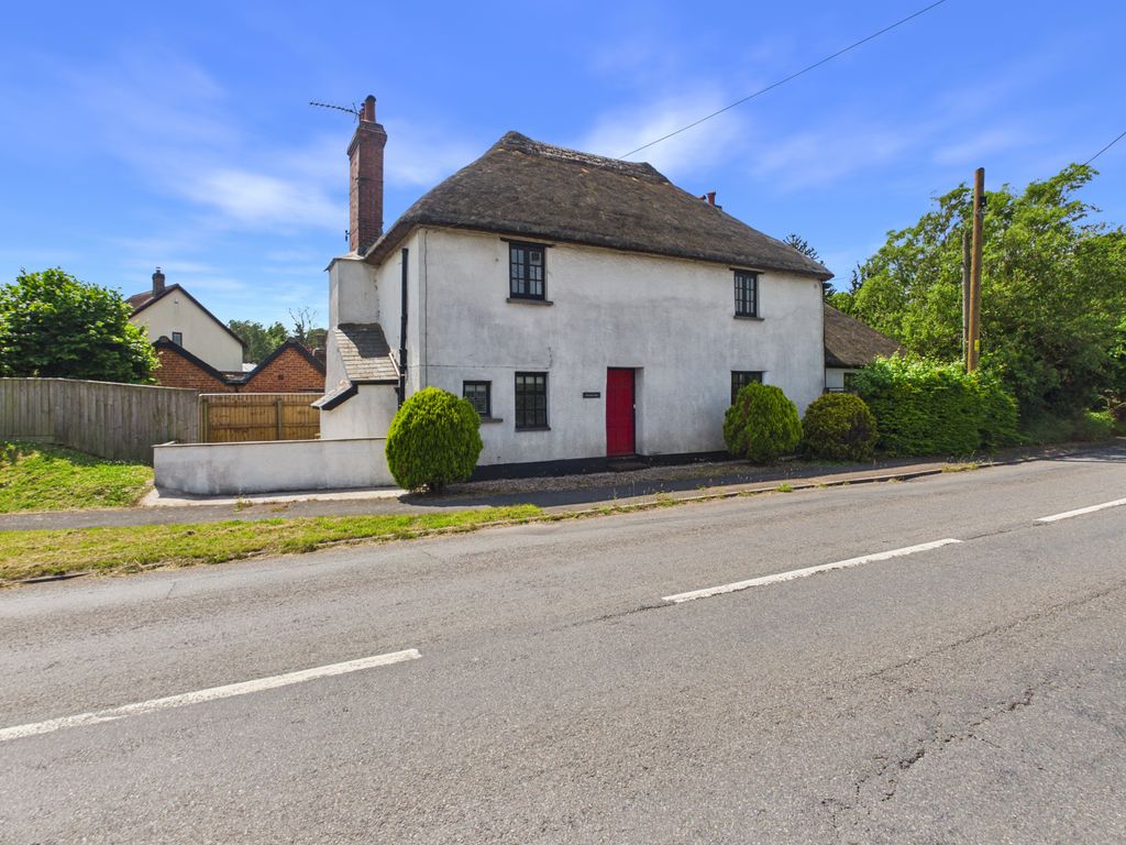Property photo 2 of 27