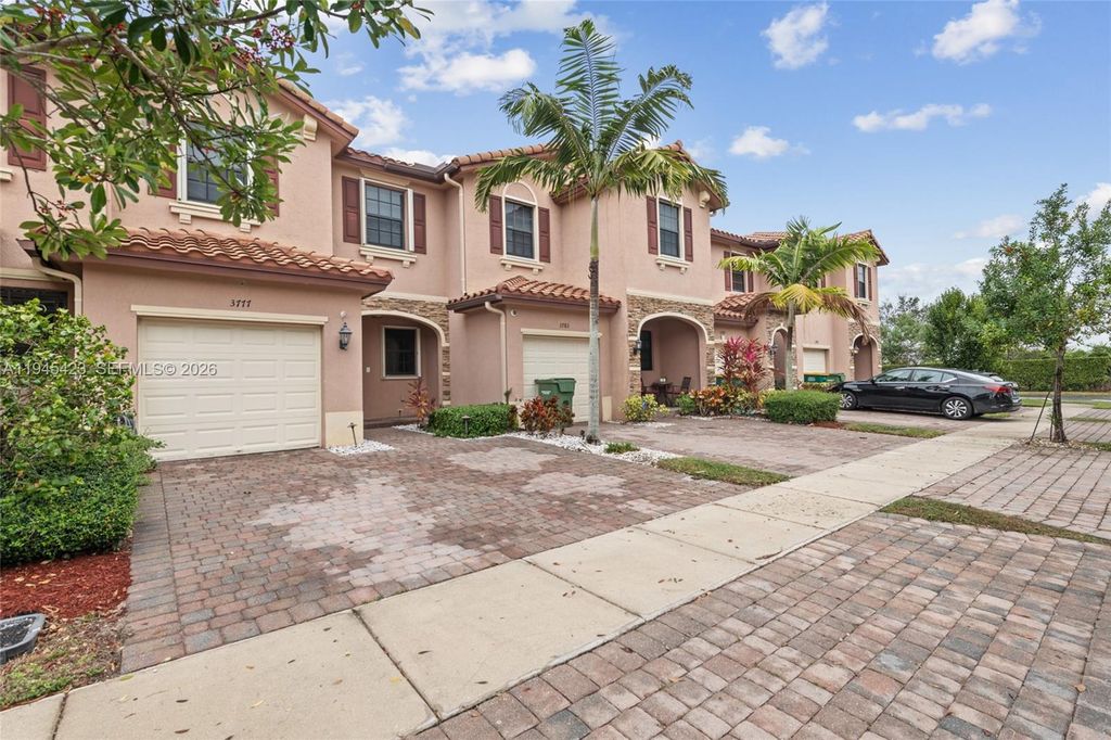 Property photo 3 of 34 <Alttext/>