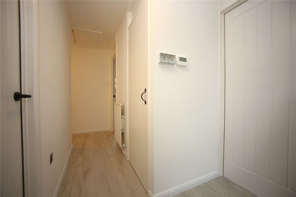 Property photo 2 of 12 Picture No. 01