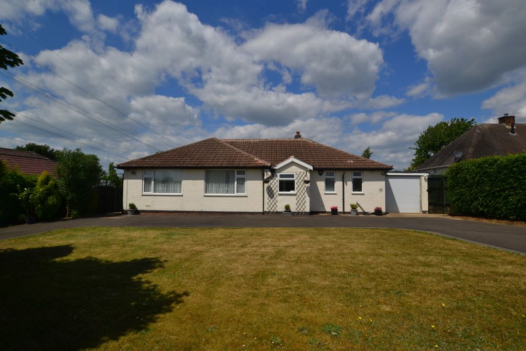 Property photo 1 of 27