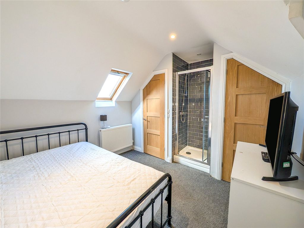 Property photo 1 of 7 Picture No. 08