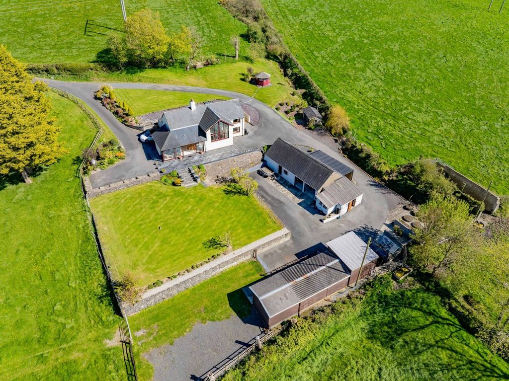 Property photo 1 of 74