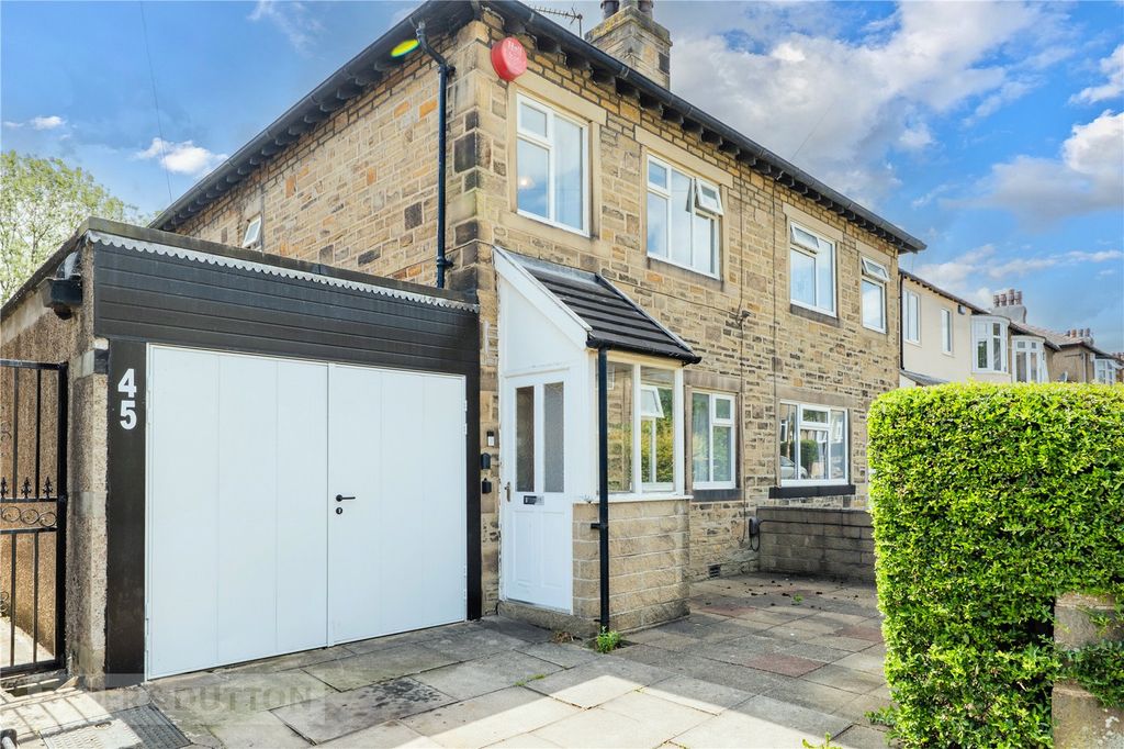 Property photo 1 of 21 Front