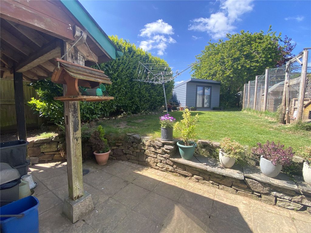 Property photo 3 of 16 Garden