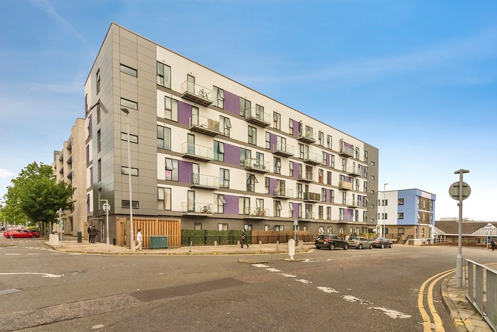 Property photo 1 of 16 Pbox-Img.Jpg
