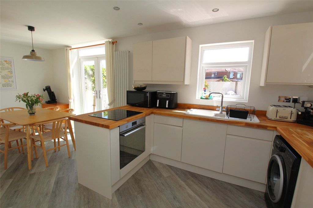 Property photo 1 of 17 Picture No. 07