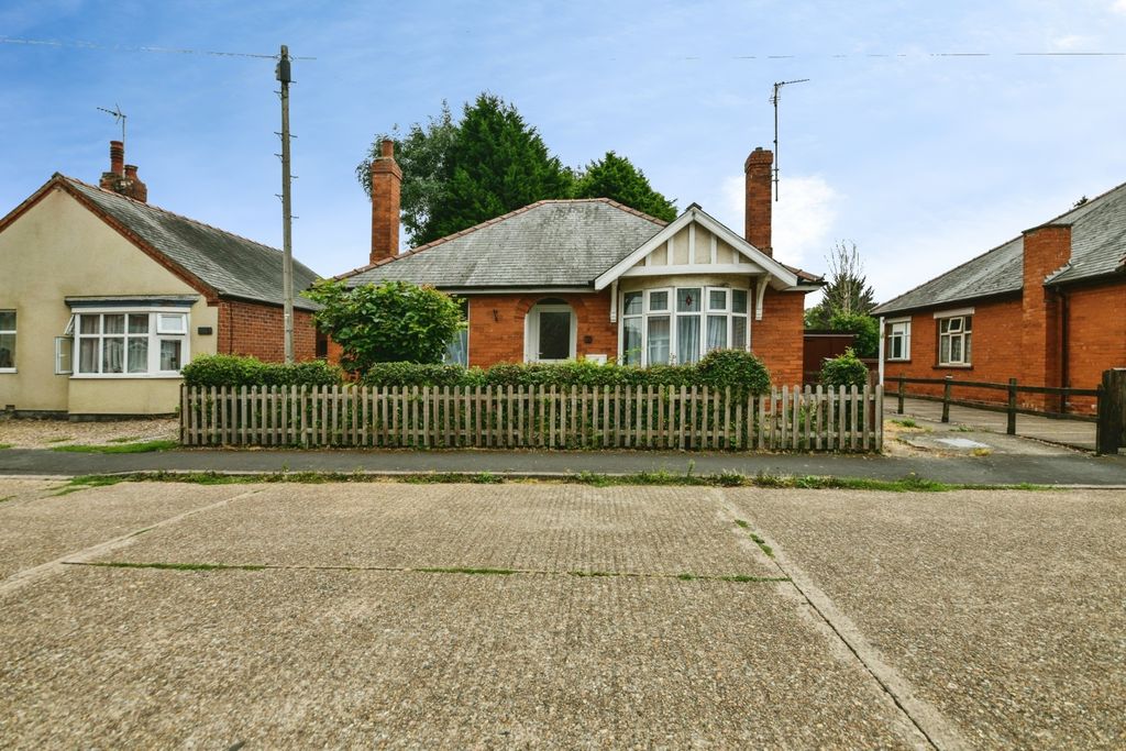 Property photo 1 of 14 Front View