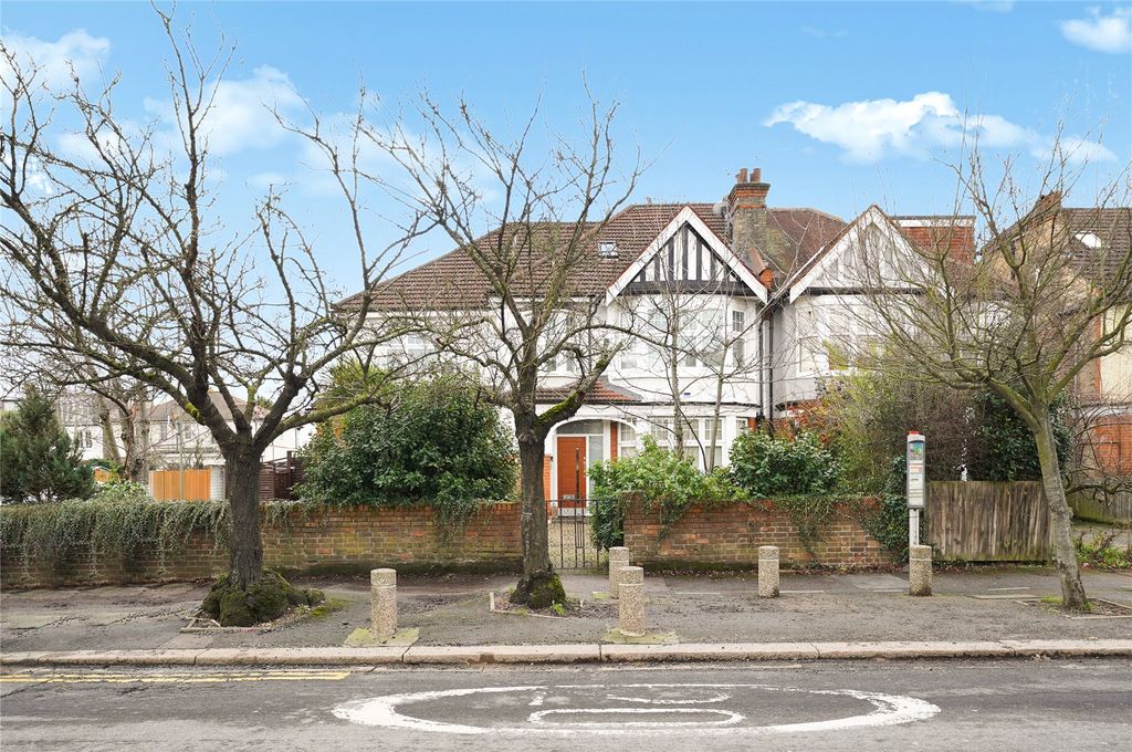 Property photo 3 of 14 Picture No. 10