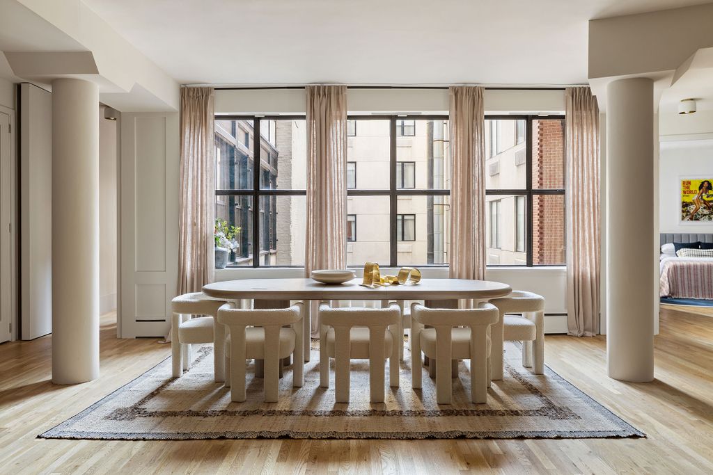 Property photo 3 of 27