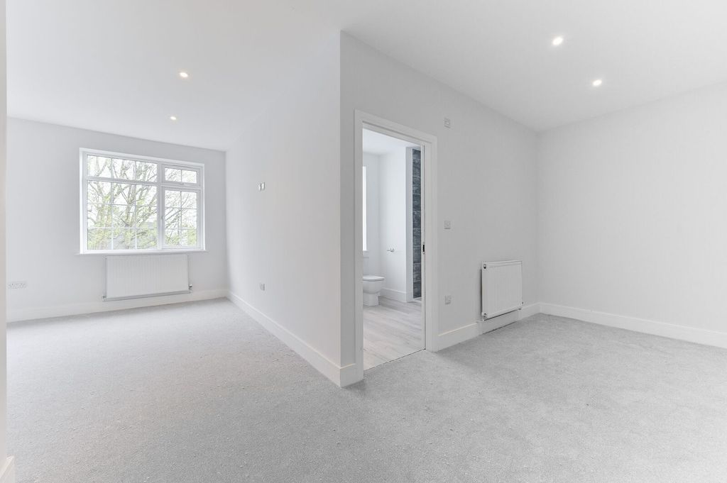 Additional image 13 of 7 bed detached house for saleAddiscombe Road, Croydon CR0