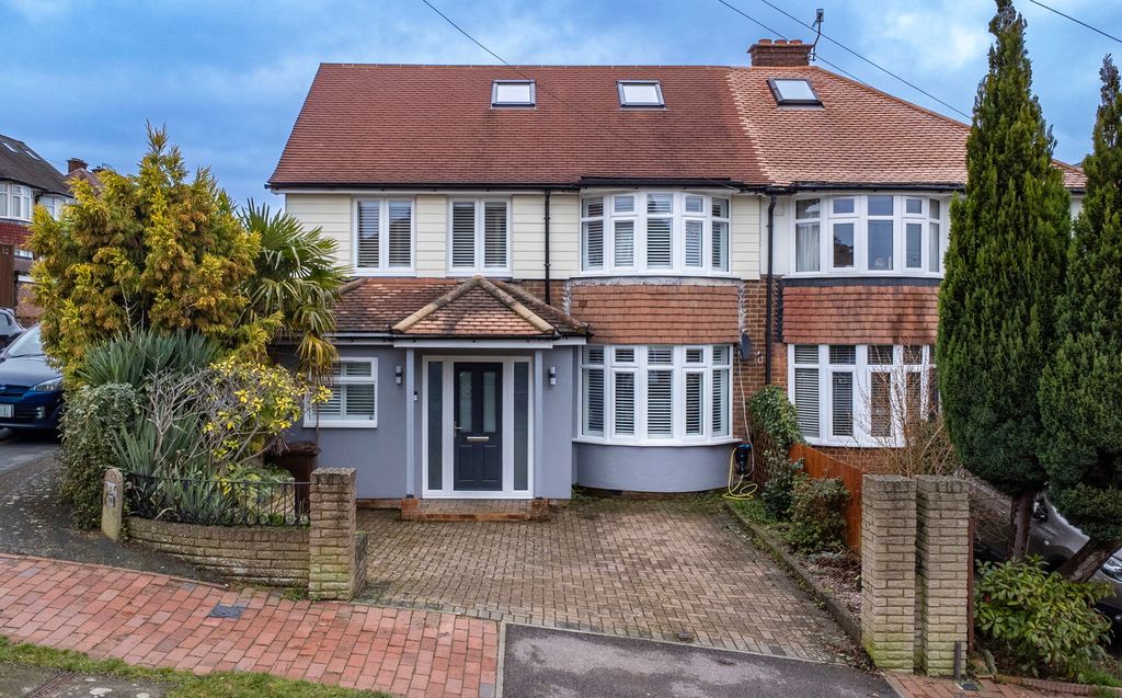 Property photo 1 of 23