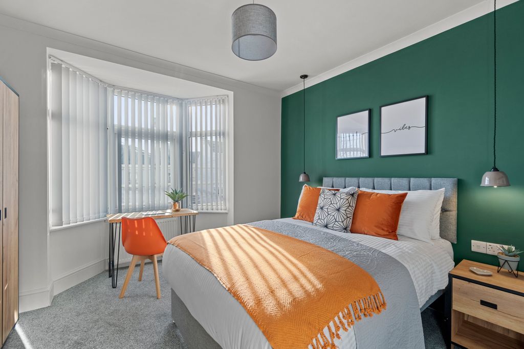 Property photo 1 of 8 0001