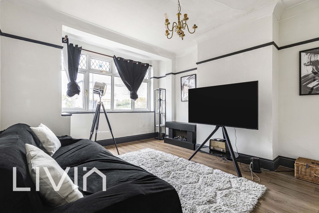 Property photo 3 of 21 025A9394