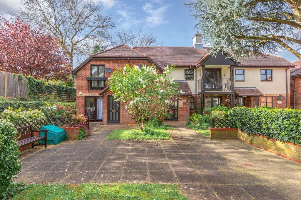 Property photo 3 of 21