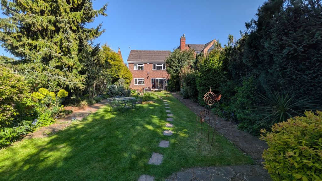 Property photo 1 of 37