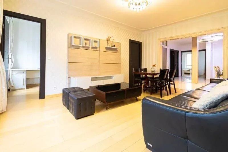 Property photo 1 of 10 Paris Xvie - Porte Dauphine - Four Bedrooms Apartment
