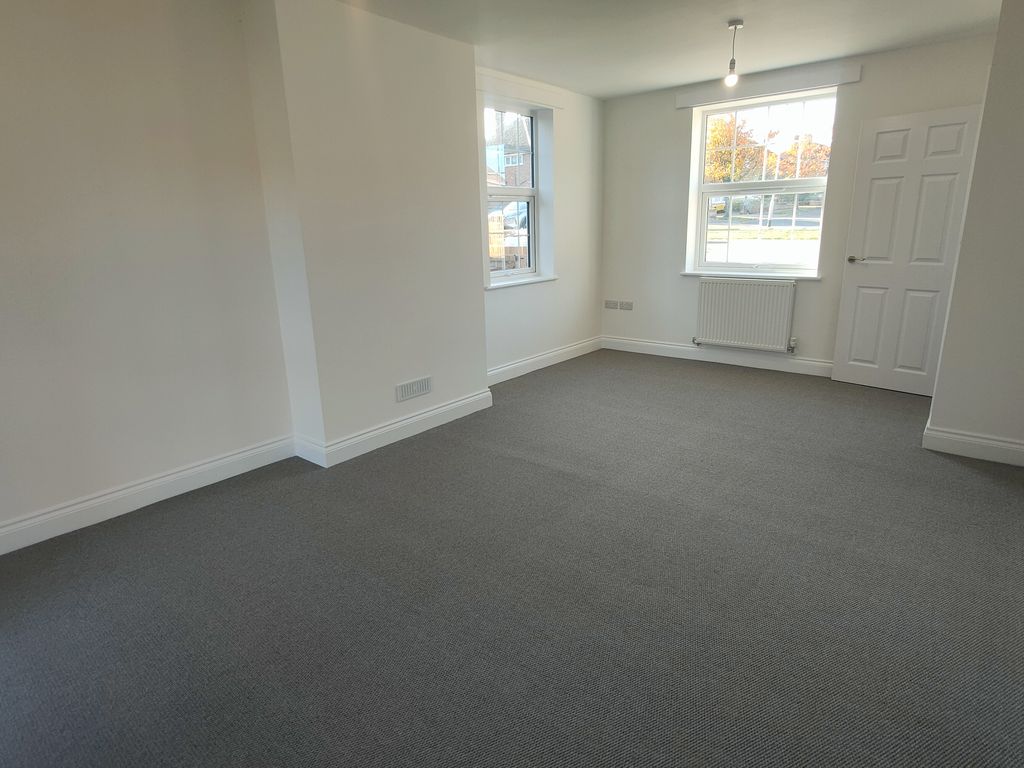Property photo 2 of 14 Image