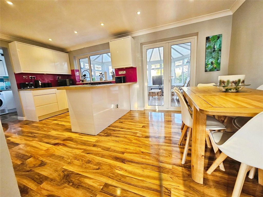 Property photo 2 of 27 Picture No. 26