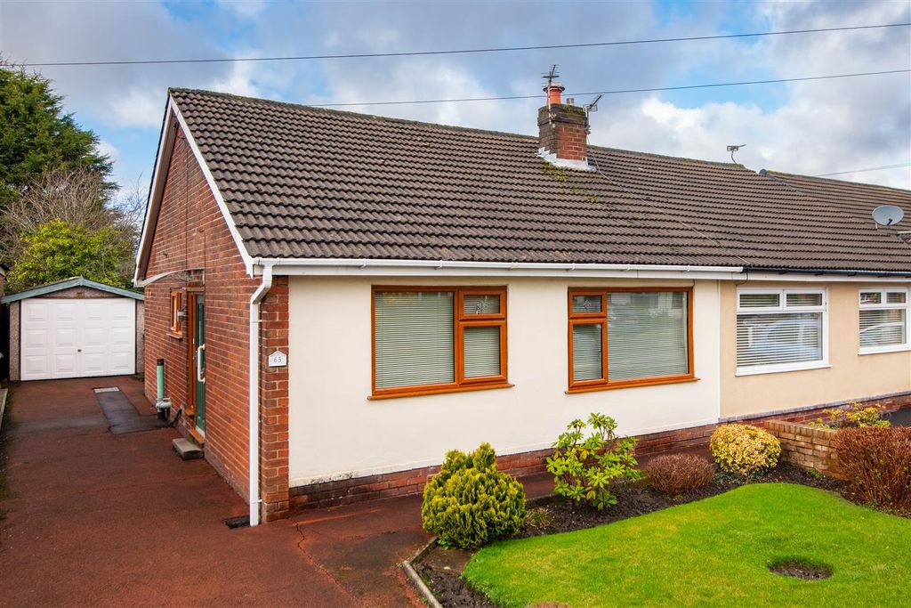 Property photo 1 of 15 Front  External